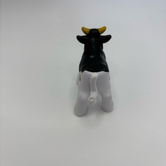 Black and White mini Toy Cow Figure - Picture 4 of 4
